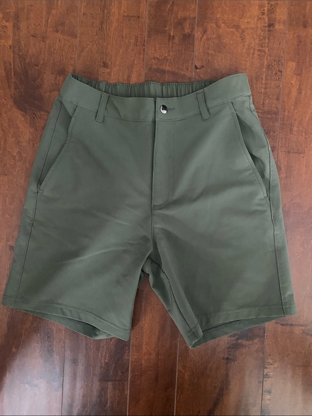 Men's Flat Front Performance Shorts — Olive Green